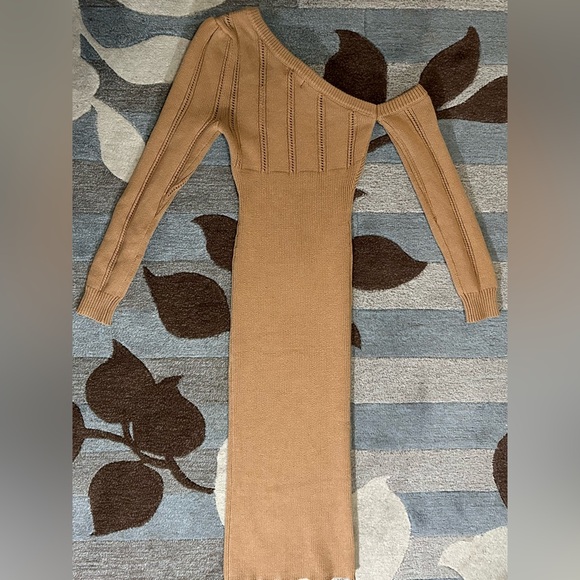 NWT Marjorelle Landau Long Sleeve Bodycon Midi One Shoulder Sweater Dress Camel - Picture 7 of 10